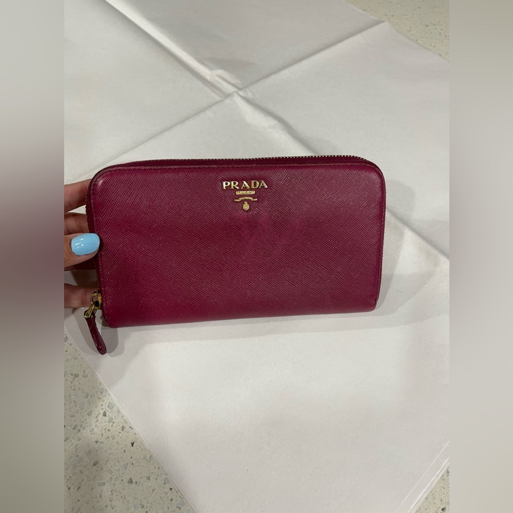 Prada Leather Saffiano Zippy Wallet